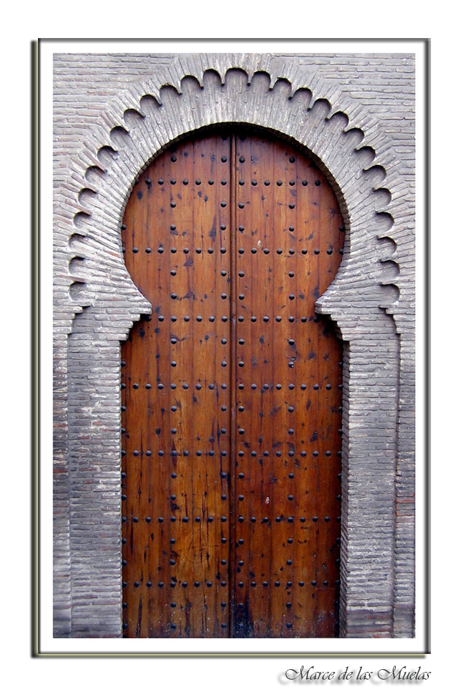 Puerta mudejar en Toledo