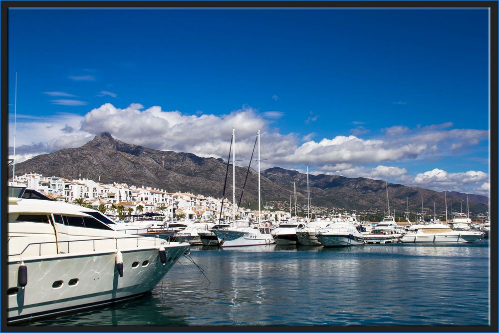 PUERTO BANUS