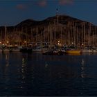 Puerto de Cartagena -vista nocturna parcial-