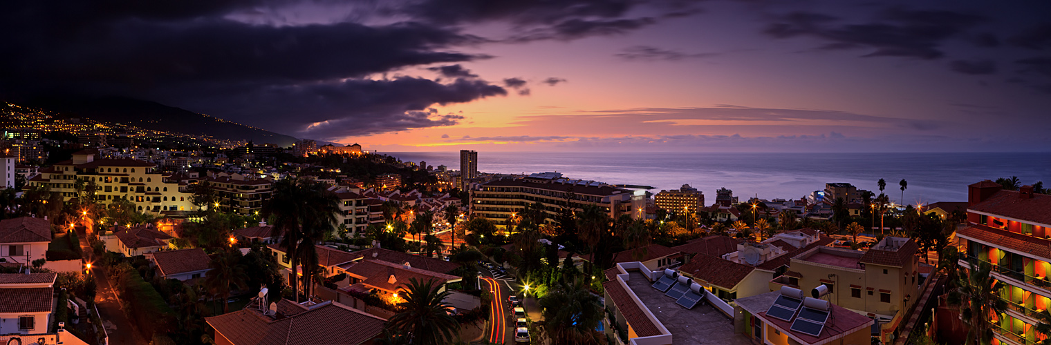 [ ... puerto de la cruz ]