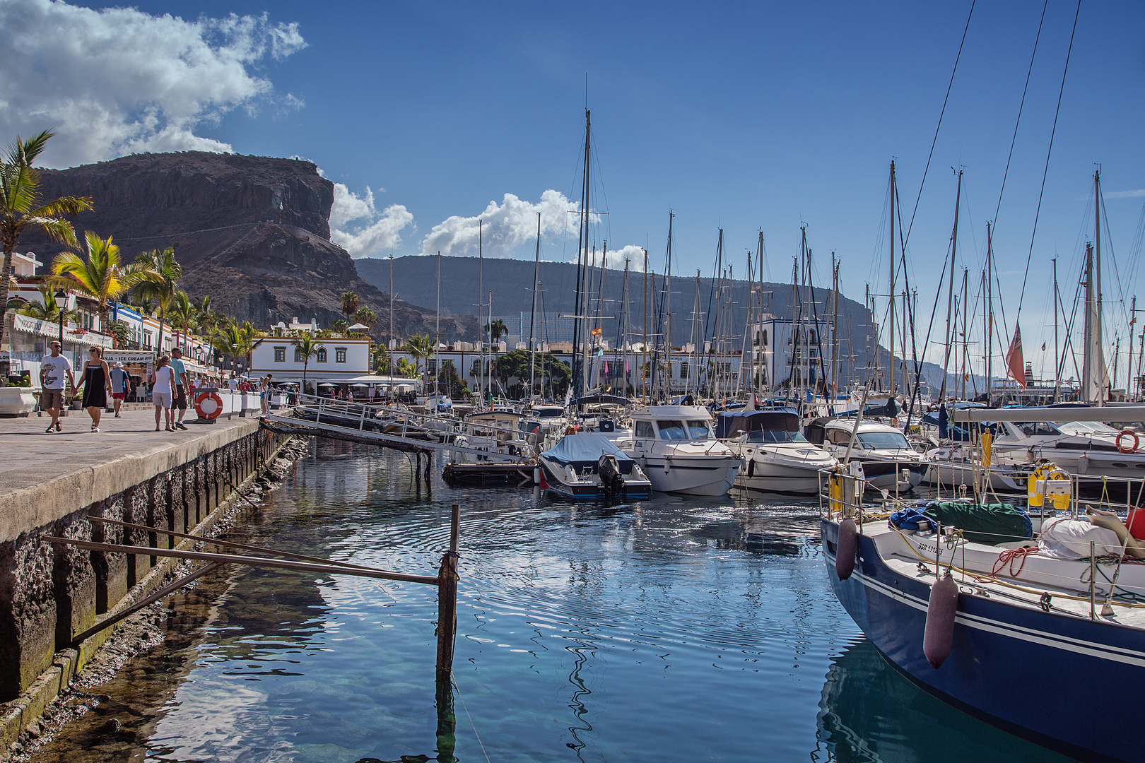 Puerto de Mogan 2