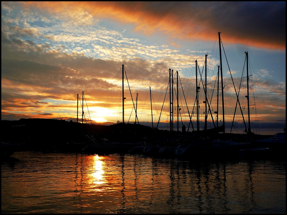 Puerto de Viveiro al atardecer