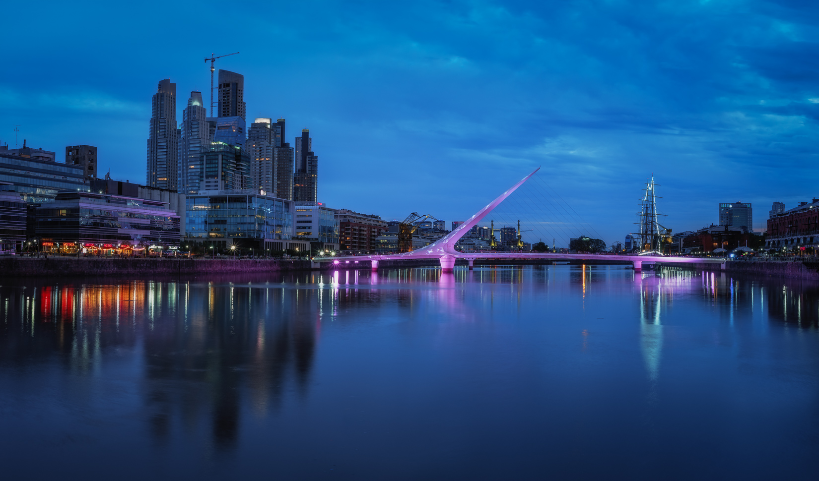 ~~ Puerto Madero (Blaue Stunde) ~~