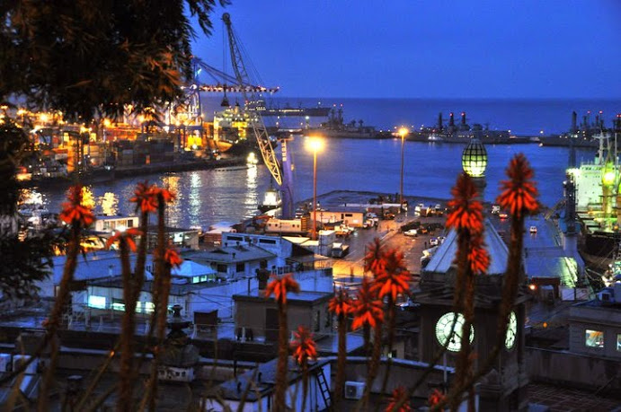 Puerto Valparaiso (Chile)