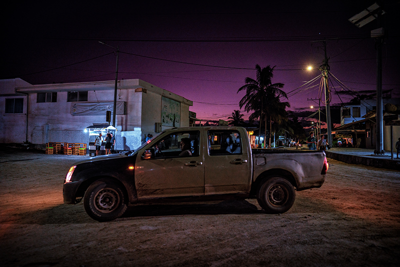  Puerto Villamil Nightscene