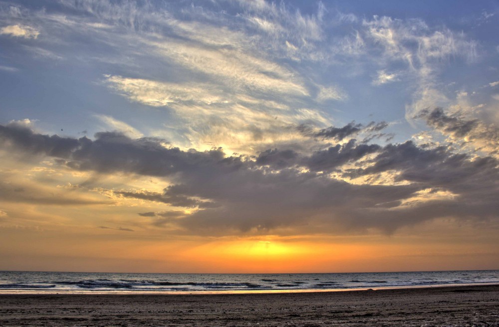 Puesta de sol en Costa Ballena