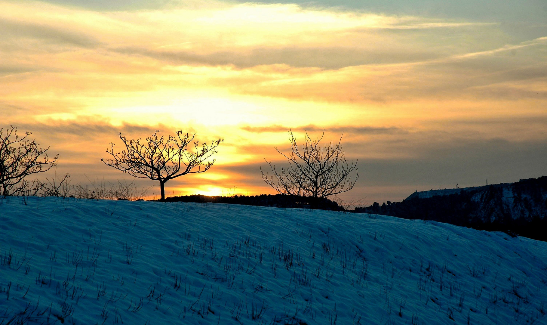 Puesta de sol en los cerros de Alcalá