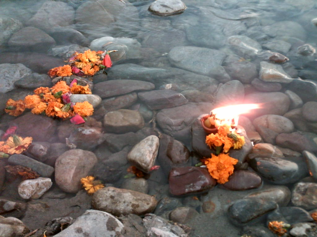 Puja / Ganges / Rishikesh