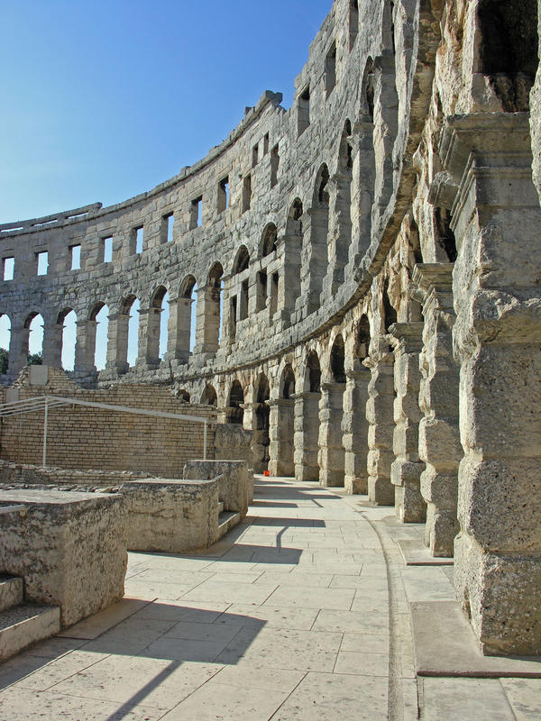 Pula - die Römer haben gut gebaut