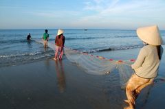 PULLING THE NETS