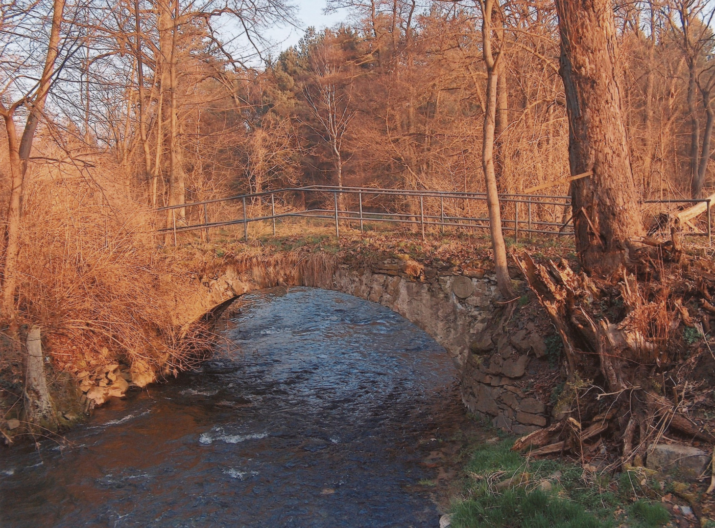 Pulsnitzbrücke im Morgenrot