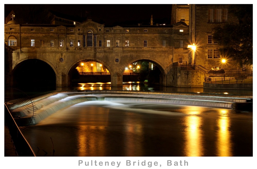 Pulteney Bridge in Bath, England