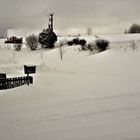 Pulverschnee  fliegt  übers Land