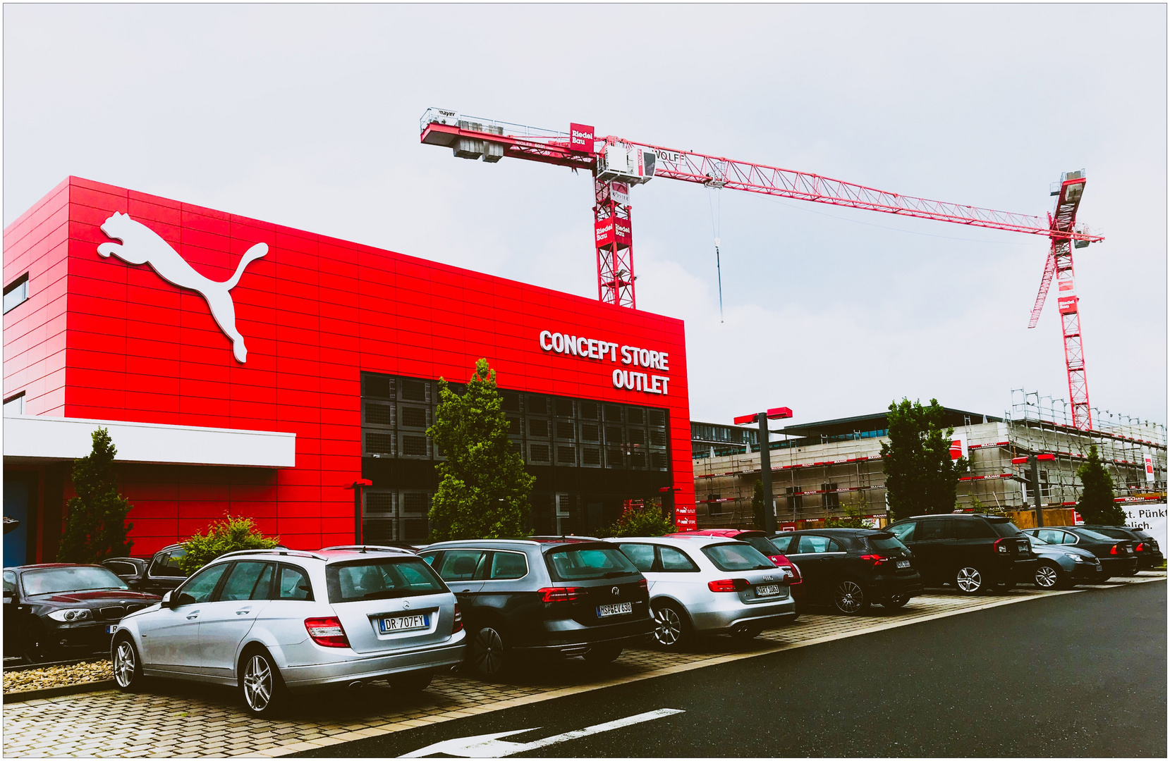 PUMA- Outlet Concept Store