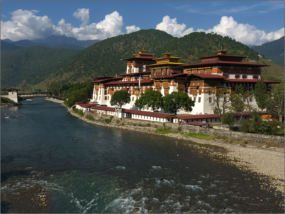 punakha dzong