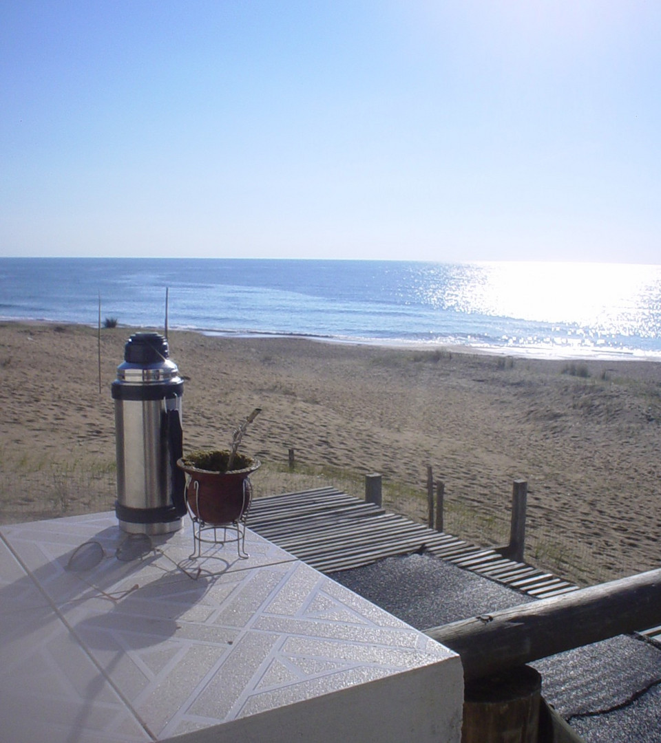 Punta del Diablo, Rocha. La yerba y el mate.Uruguay