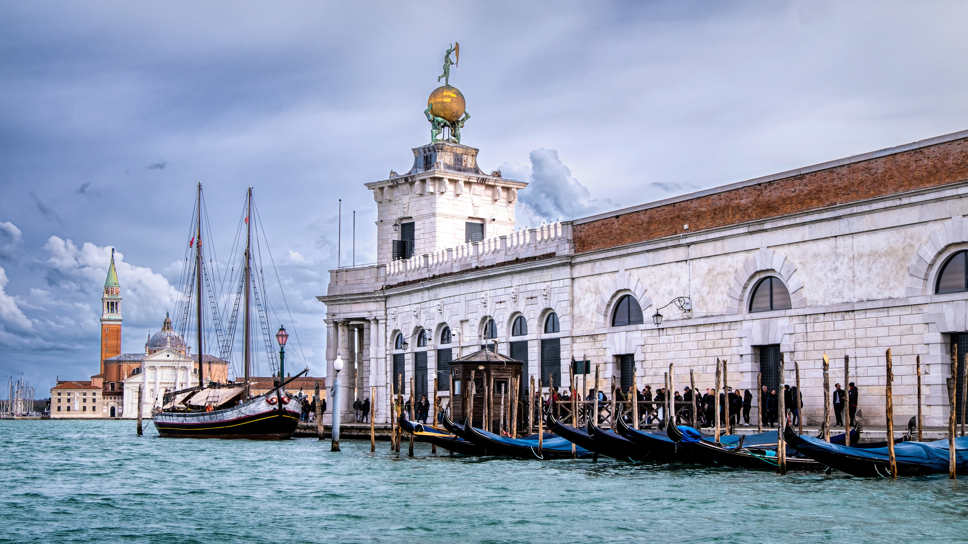 Punta della Dogana 