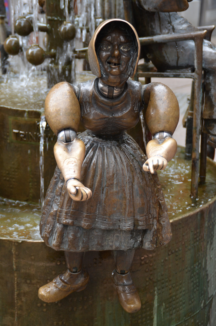 Puppenbrunnen in Aachen