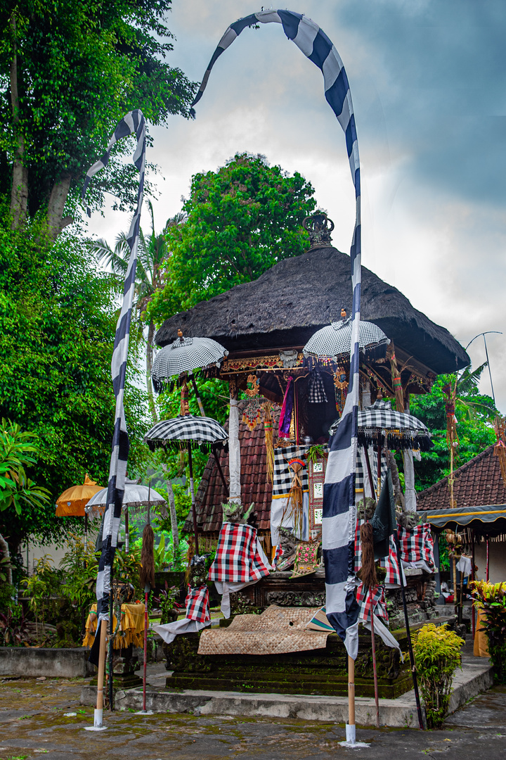 Pura Pucak Paruman at the Marga highway