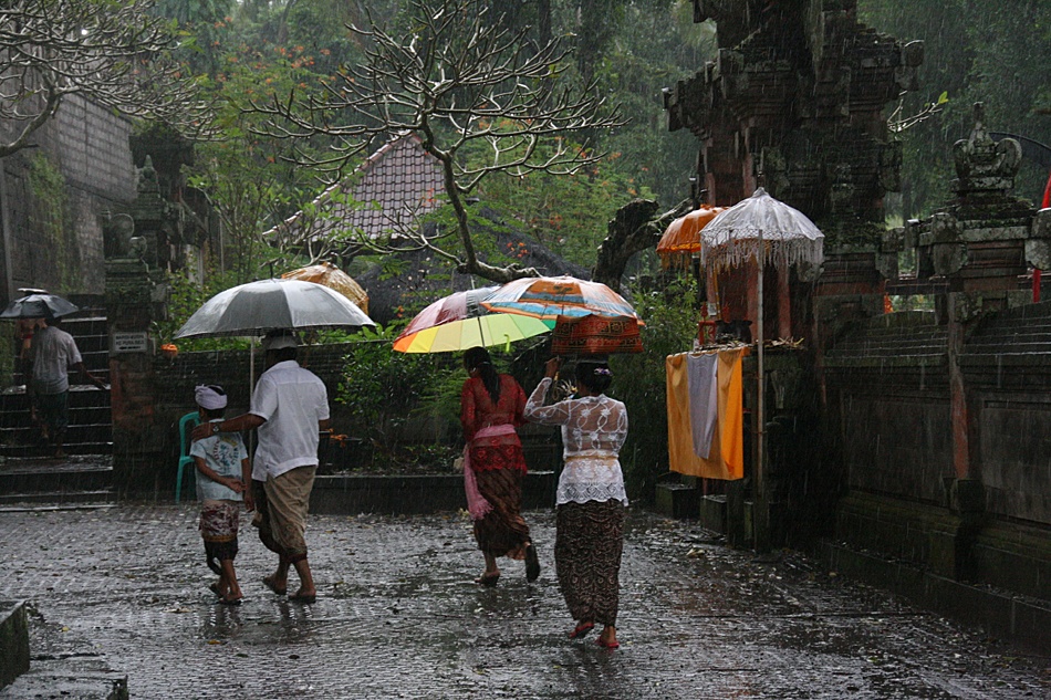 Pura Samuan Tga, ein Regentag