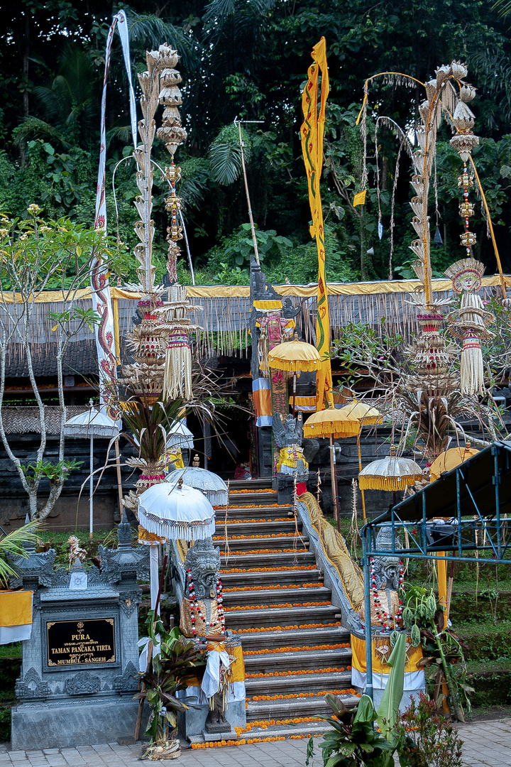 Pura Taman Pancaka Tirta