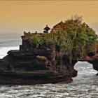 * Pura Tanah Lot *