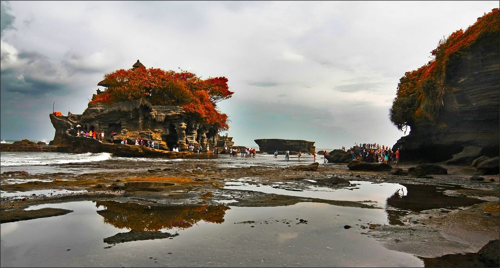 * Pura Tanah Lot-Tempel *  *