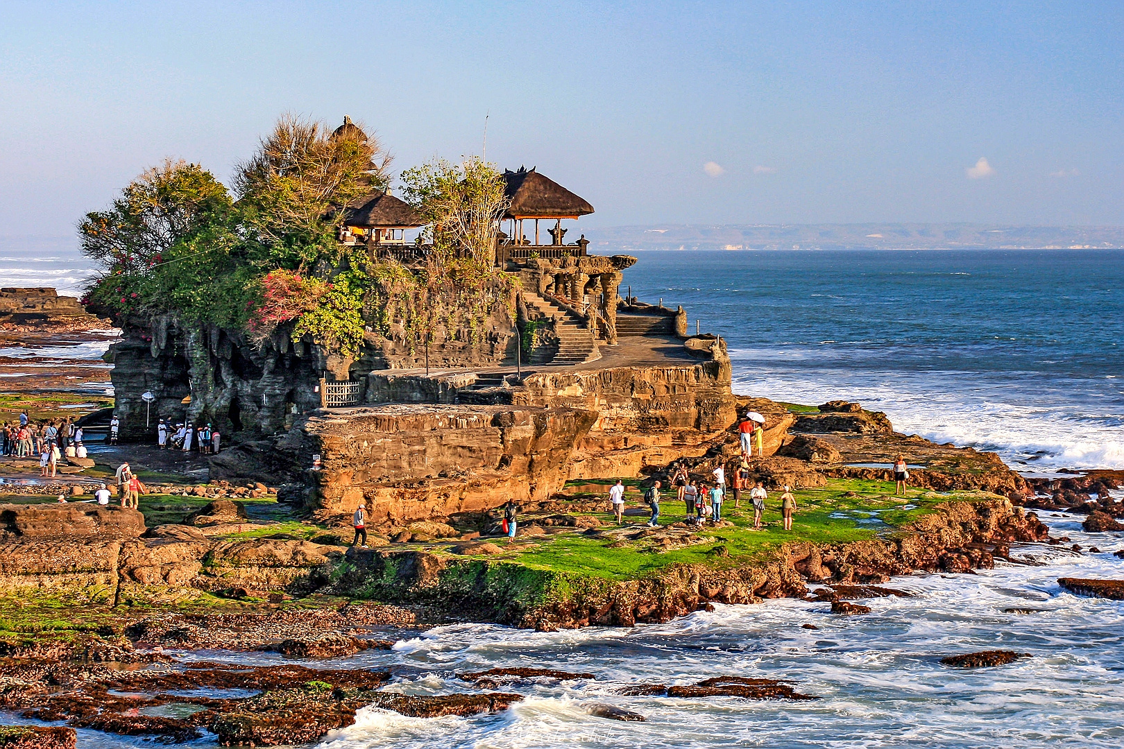  Pura Tanah Lot Tempel in Indonesien. 