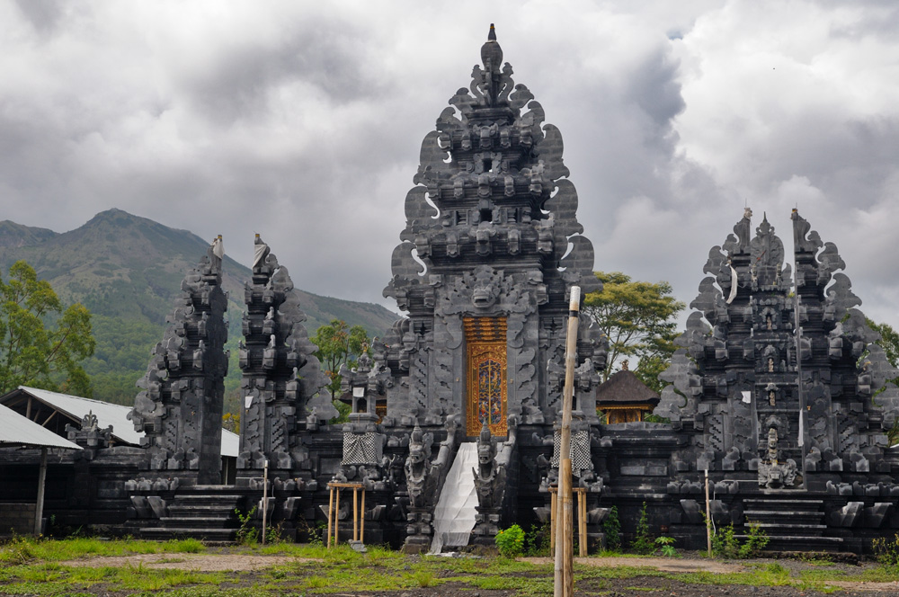 Pura Tuluk Biyu temple in Toya Bungkah Kintamani