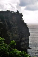 Pura Uluwatu before a thunderstorm