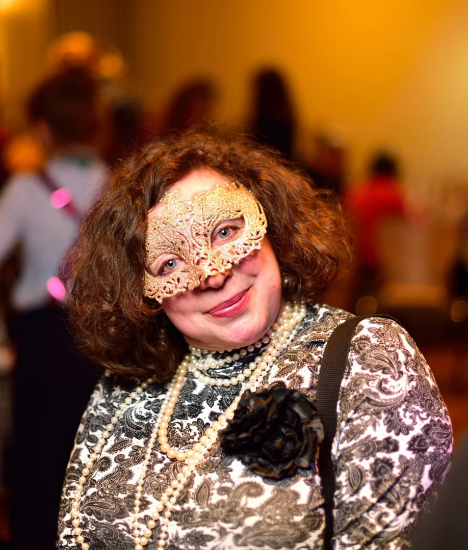 Purim-Fest -   Kostümball  -  Bal masqué