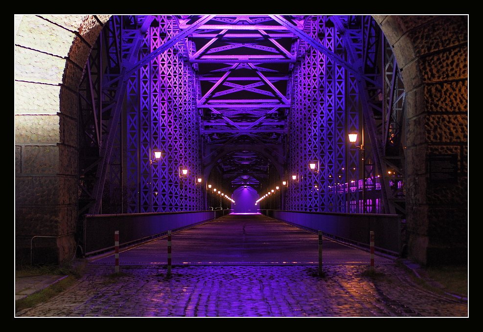 Purple Bridge - Nacht der Lichter II