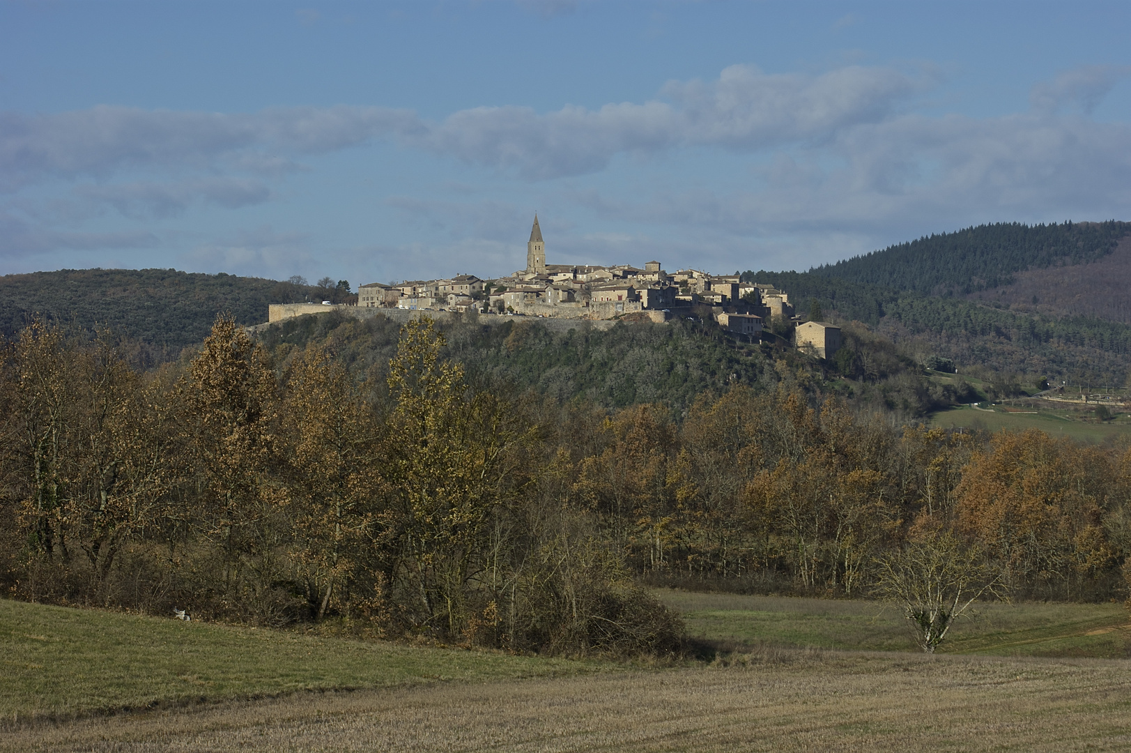 Puycelsi dans le Tarn ! Village fortifié de mon enfance !