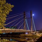 Pylon mit Mond...