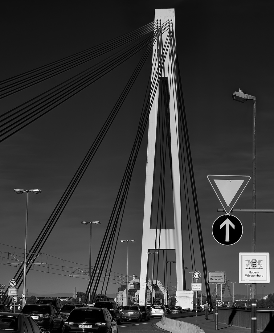 Pylonbrücke