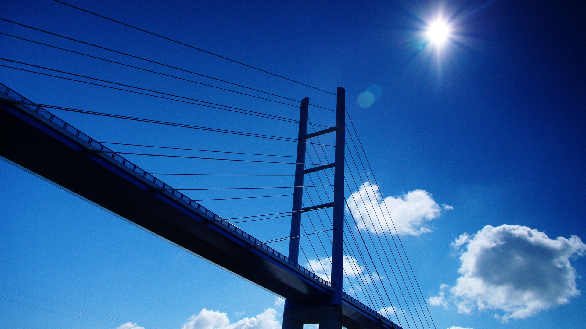 Pylonenbrücke nach Rügen