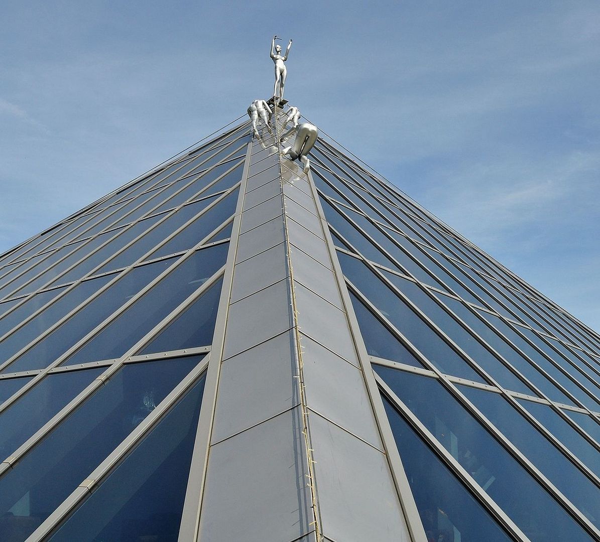 Pyramide am Dreiweibern See