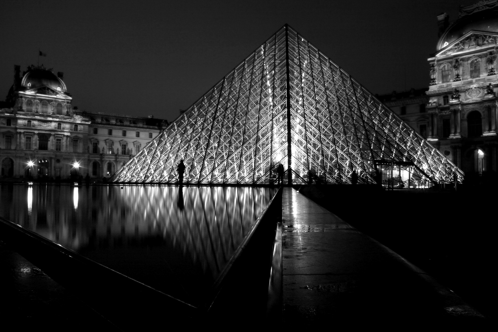 Pyramide am Louvre