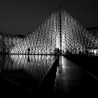 Pyramide am Louvre