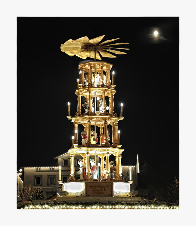 Pyramide auf dem Weihnachtsmarkt in Esslingen 2009