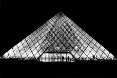 Pyramide beim Louvre