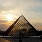 Pyramide de Louvre