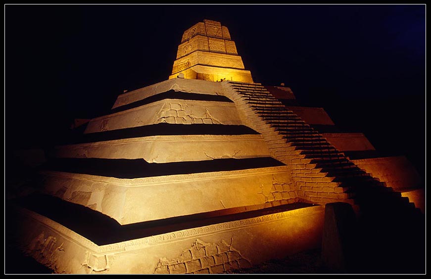 Pyramide der Azteken