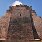 Pyramide des Wahrsagers in Uxmal