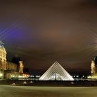 pyramide du louvre