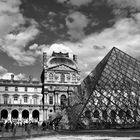 Pyramide du Louvre