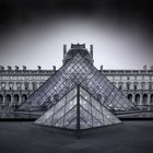 Pyramide du Louvre