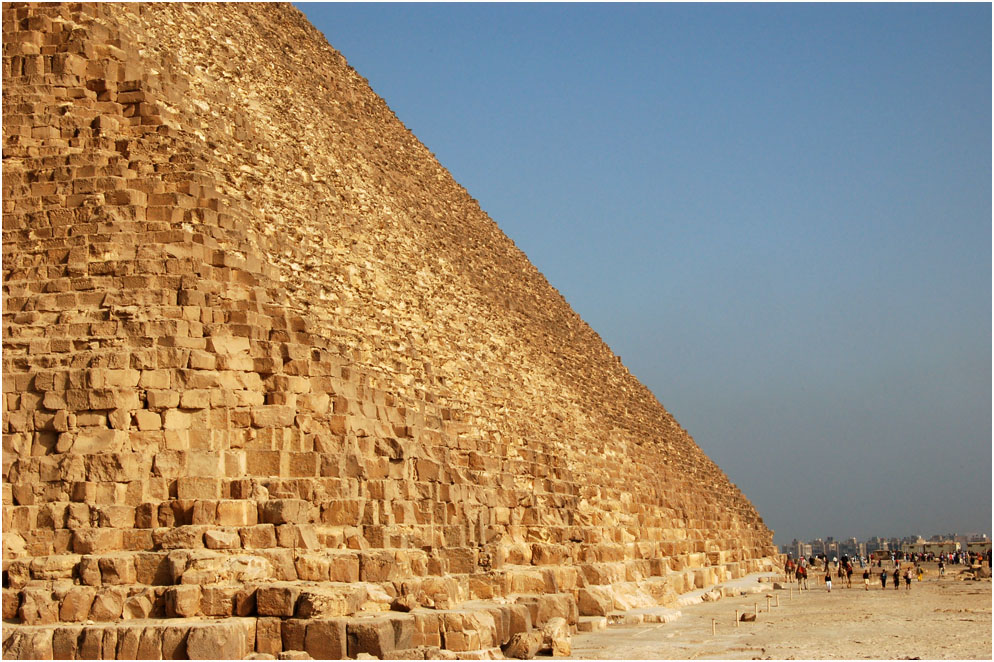 Pyramide ganz nah - und Kairo im Smog