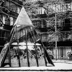 Pyramide im Schnee 