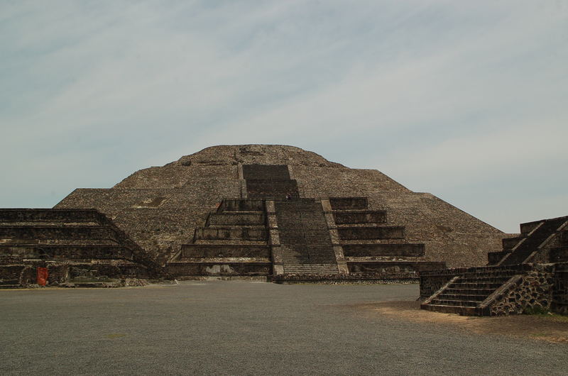 Pyramide La Luna